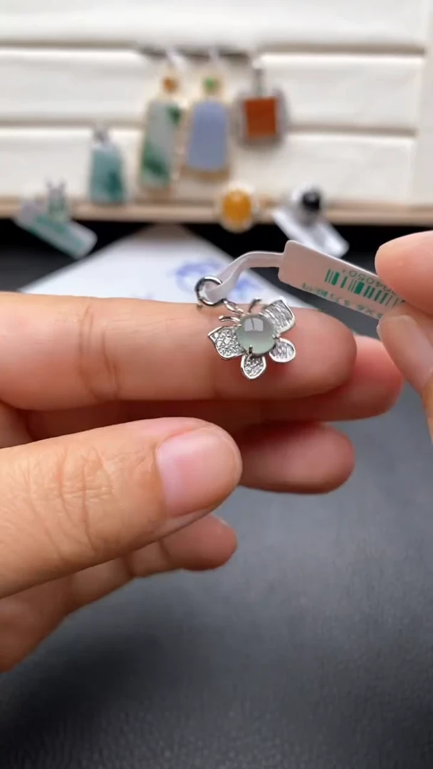 银S925镶嵌戒指翡翠1