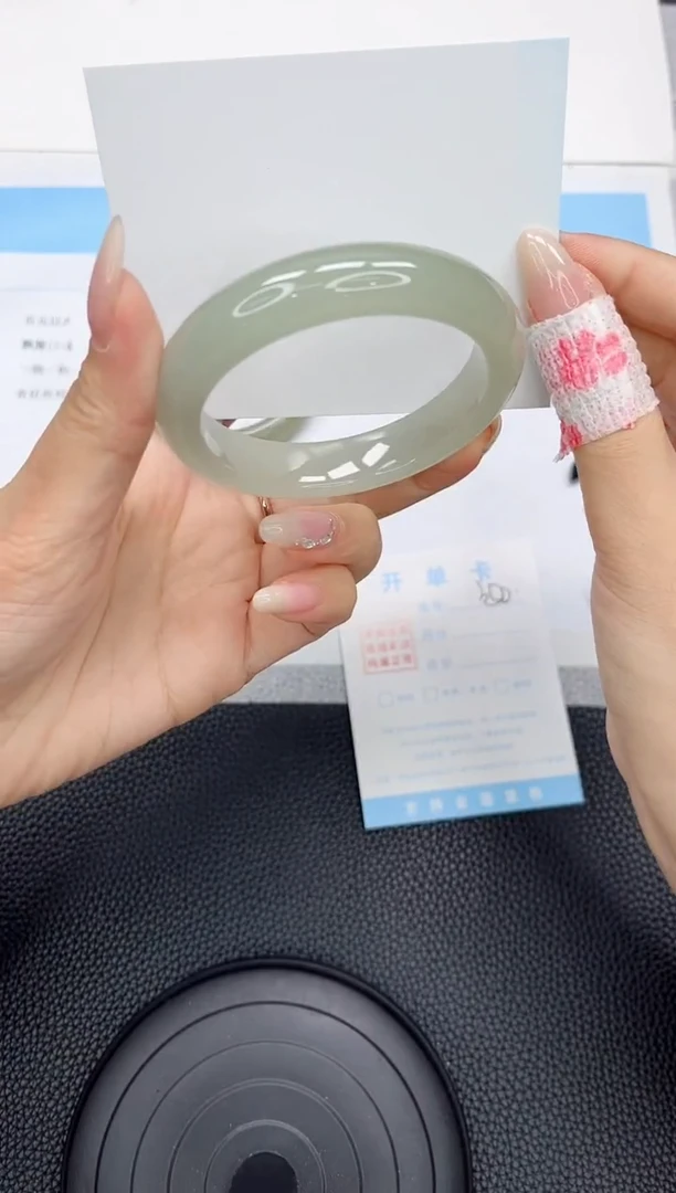 石英质玉手镯未镶嵌350-54.4