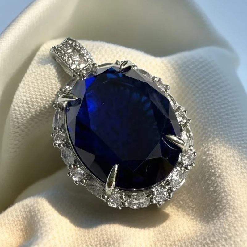 蓝吊坠椭圆四爪b113