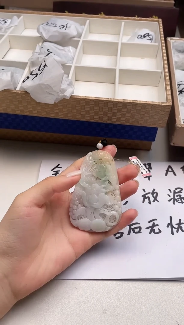 吊坠(不含链)未镶嵌翡翠121