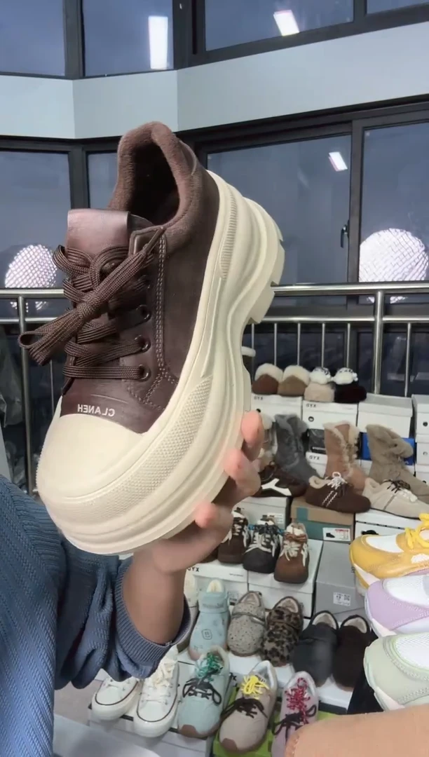 鱼嘴鞋f****i深棕加绒37孤品 不退