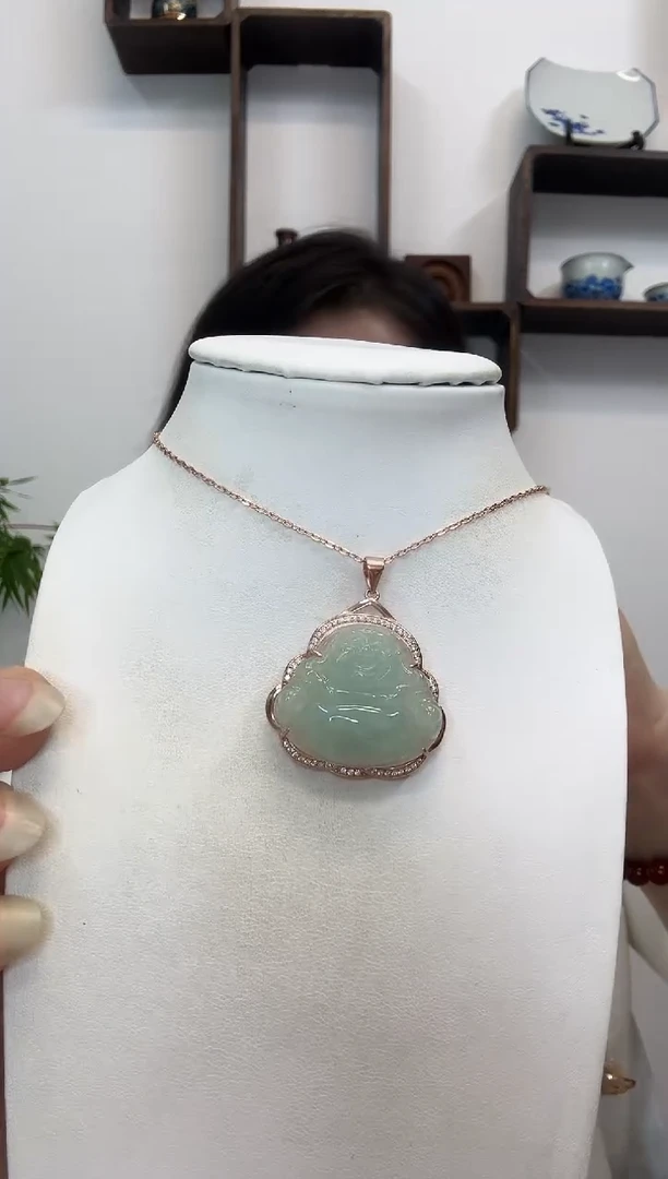 吊坠(赠链)银S925镶嵌翡翠小佛玫瑰边