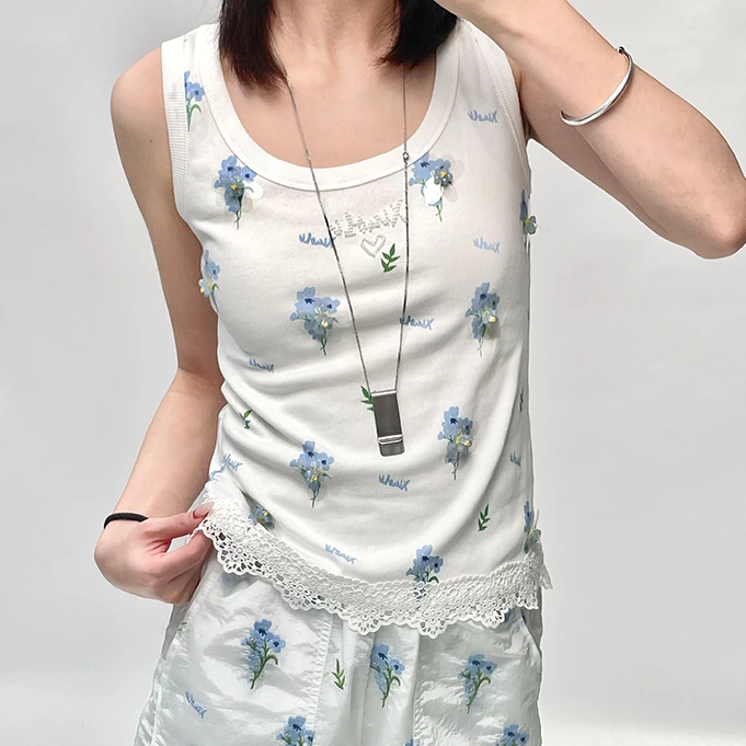 河岸家买手店设计师XIAOLI筱李白色蓝碎花运动针织背心女25春