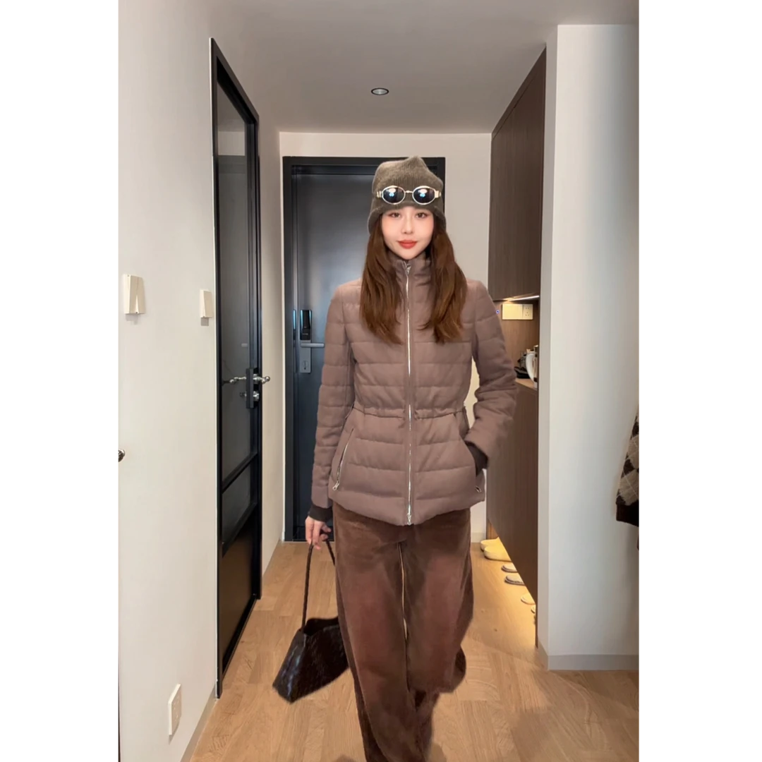 小个子收腰羽绒服女2025冬季轻薄款修身显瘦白鸭绒立领保暖外套