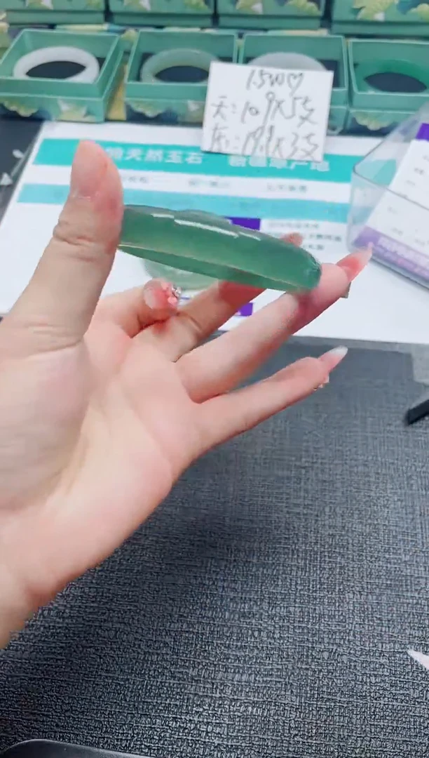 未镶嵌手镯石英质玉283-60