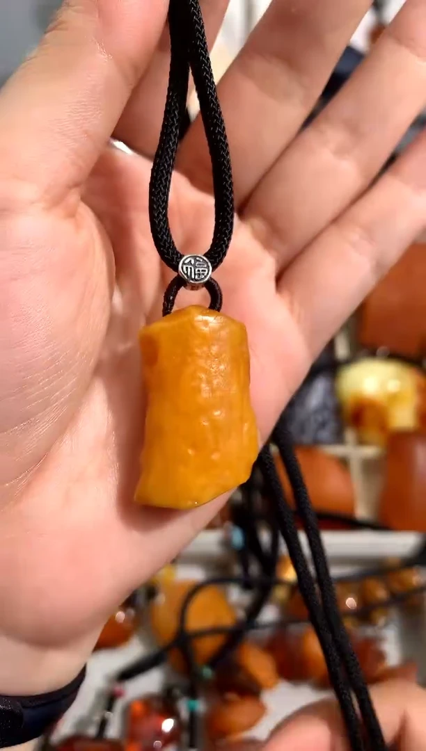 【闪购商品】蜜蜡裸石未镶嵌似玉