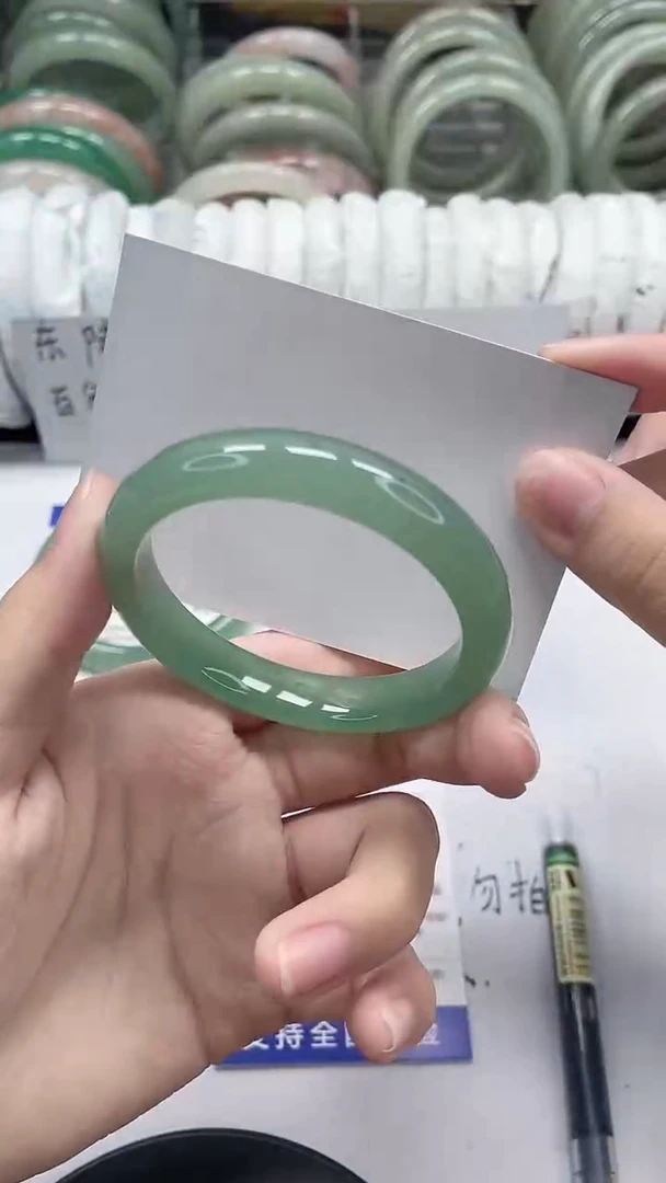 未镶嵌手镯石英质玉18-51/52