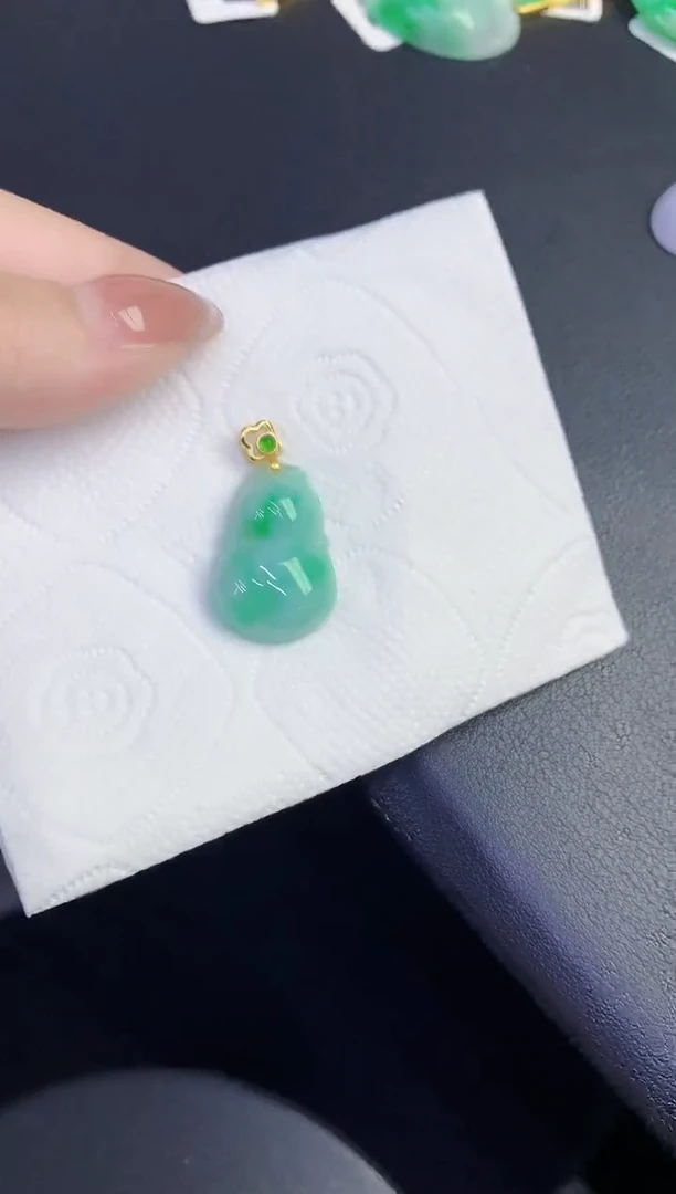 颈饰未镶嵌翡翠缅甸天然翡翠a货