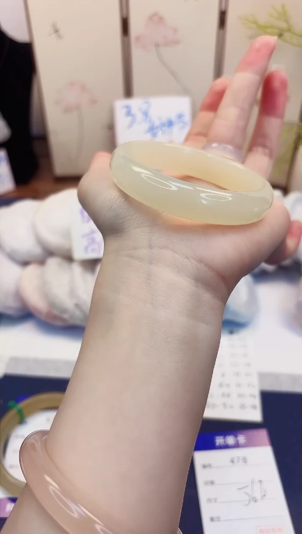 【闪购商品】石英质玉手镯未镶嵌478-晴水-圈口56