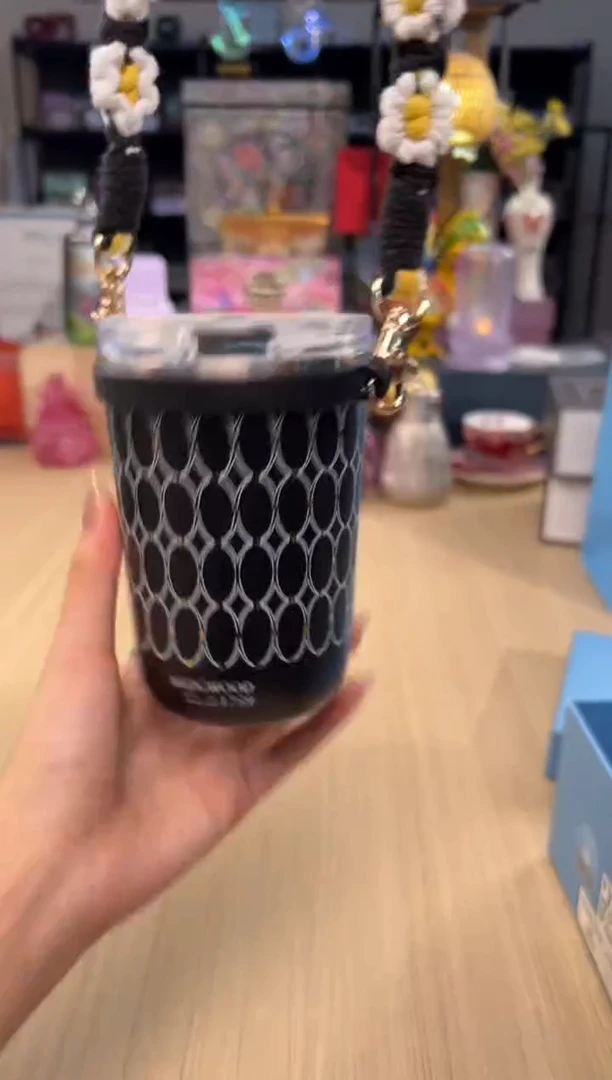 69威基伍德.金粉年华曜石黑随行杯350毫升（陶瓷涂层内胆） 1082219