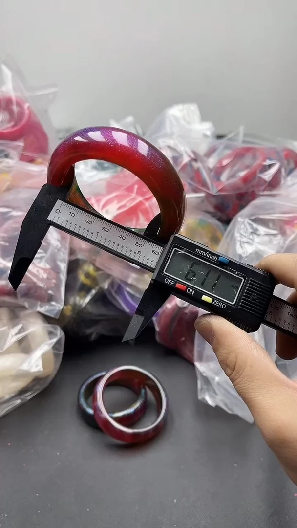 【闪购商品】硅化珊瑚手镯未镶嵌401