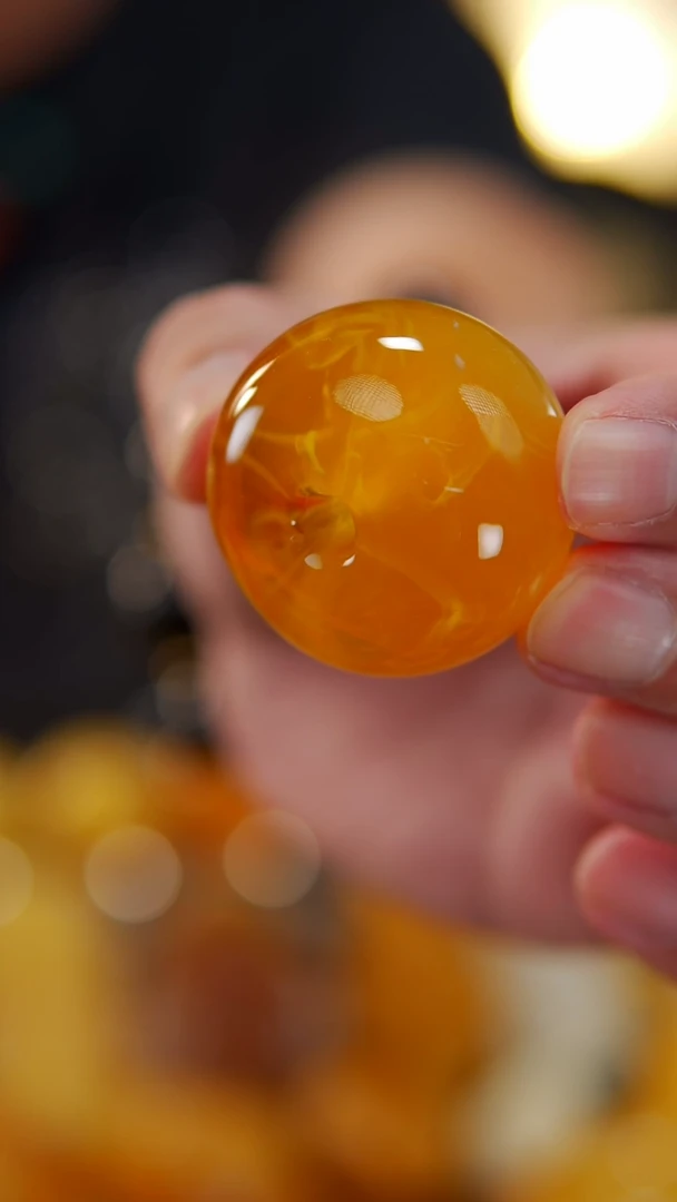 【闪购商品】蜜蜡裸石未镶嵌32.3焦皮料平安扣