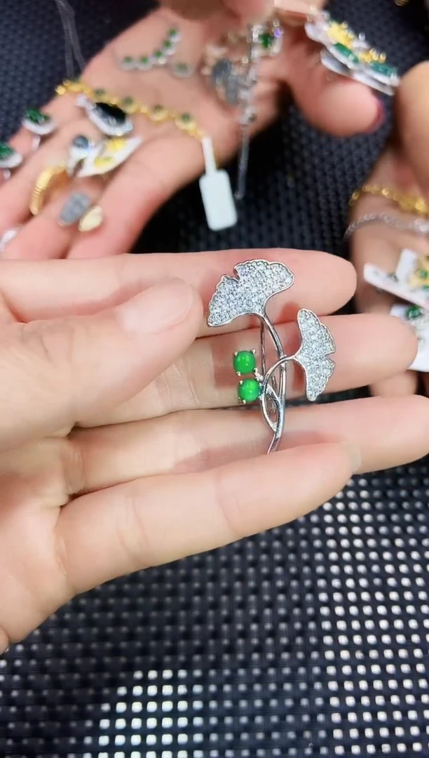 【闪购商品】翡翠吊坠(不含链)未镶嵌11111111