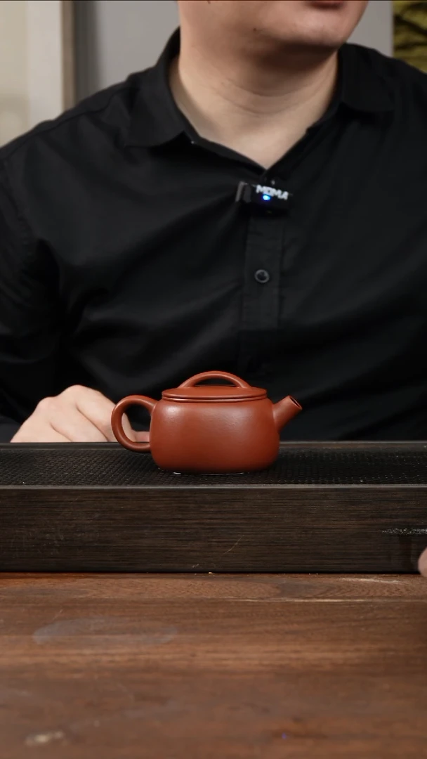 茶杯紫砂疯***草朱泥新款 炮嘴汉瓦  ！   150CC