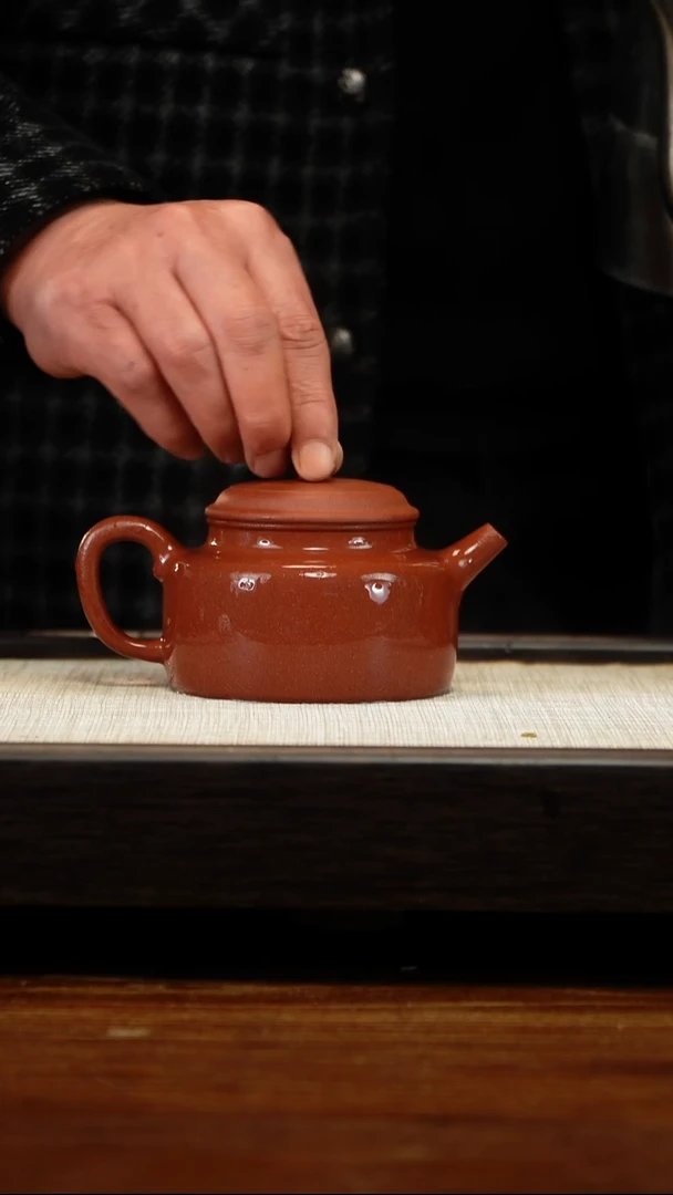茶壶紫砂紫泥德中