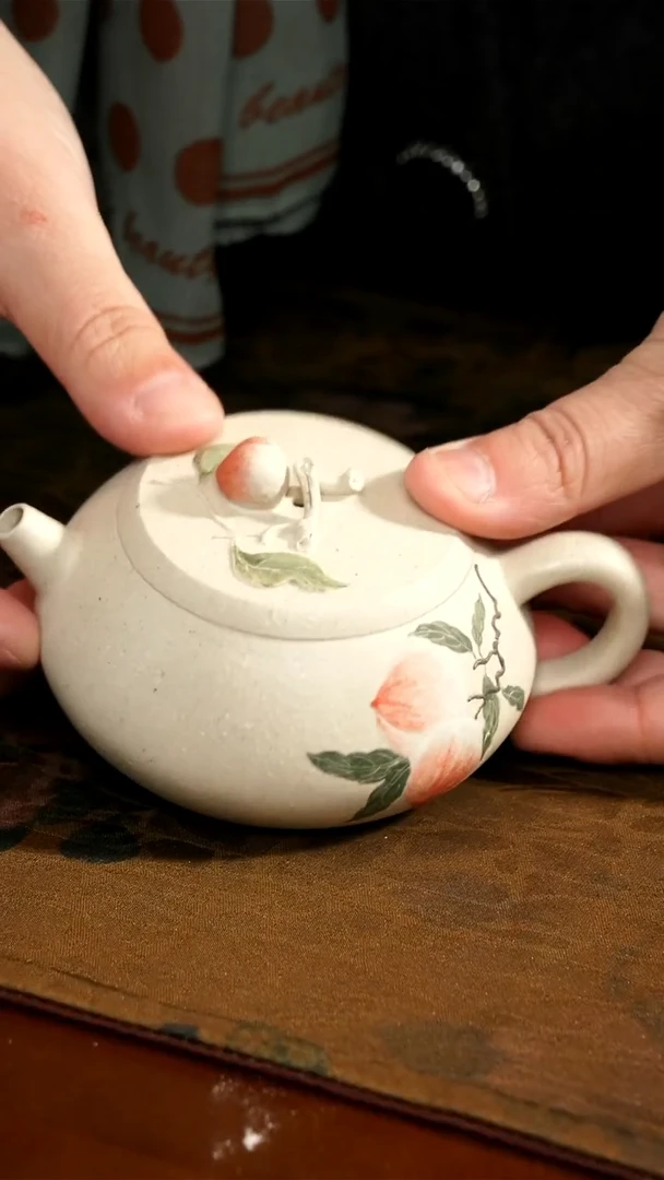 茶壶紫砂白泥仙桃壶微瑕