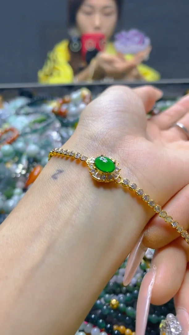 颈饰未镶嵌翡翠/Y/翡翠A货，一件也是批发价