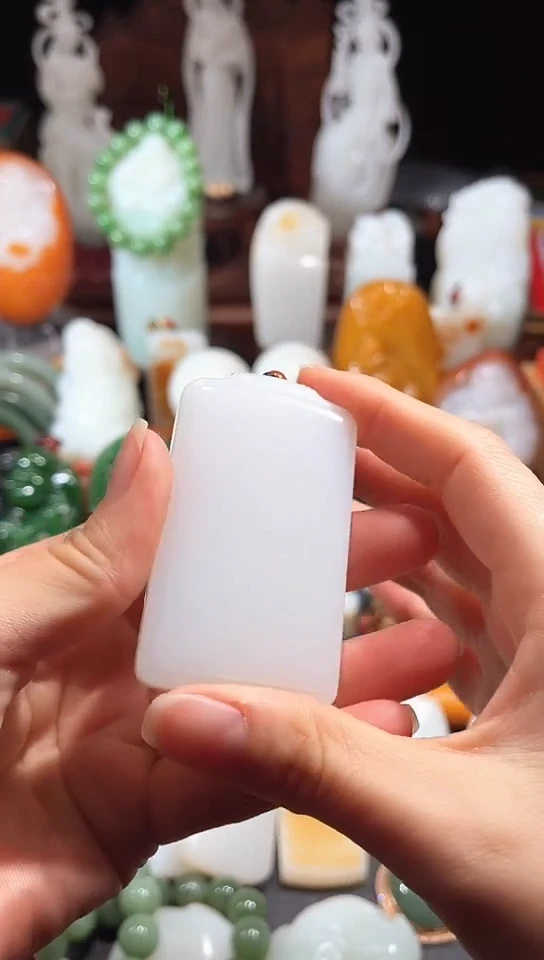 未镶嵌和田玉把件精品