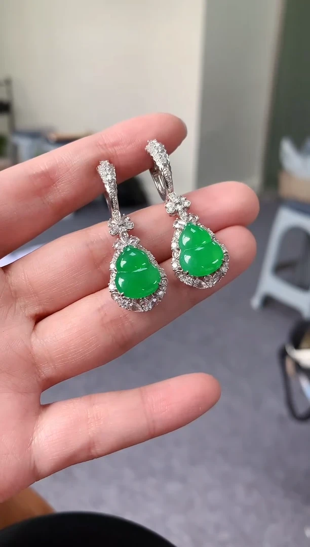 【闪购商品】翡翠耳饰18K金镶嵌97