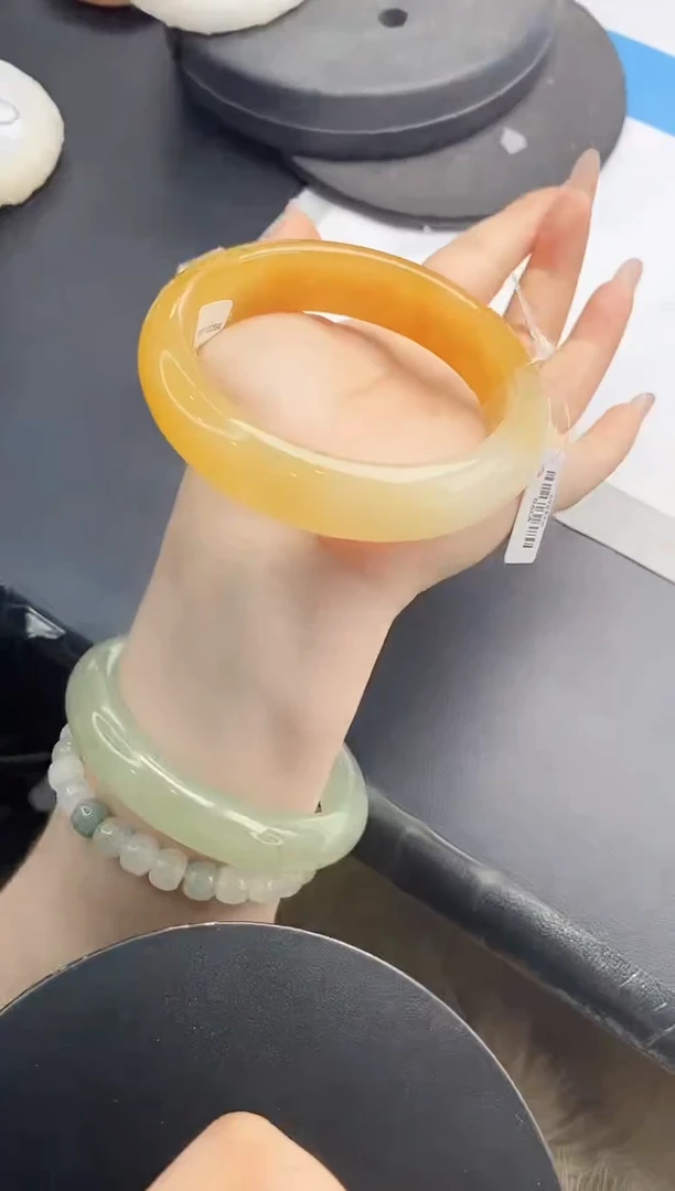 未镶嵌手镯石英质玉w193-HB62+