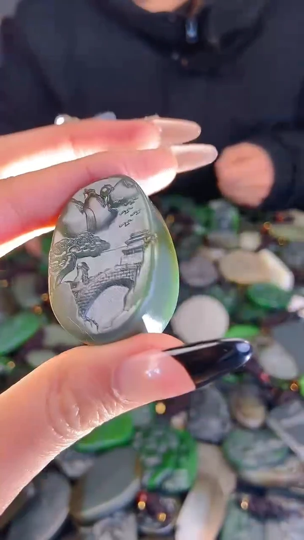 颈饰未镶嵌和田玉1