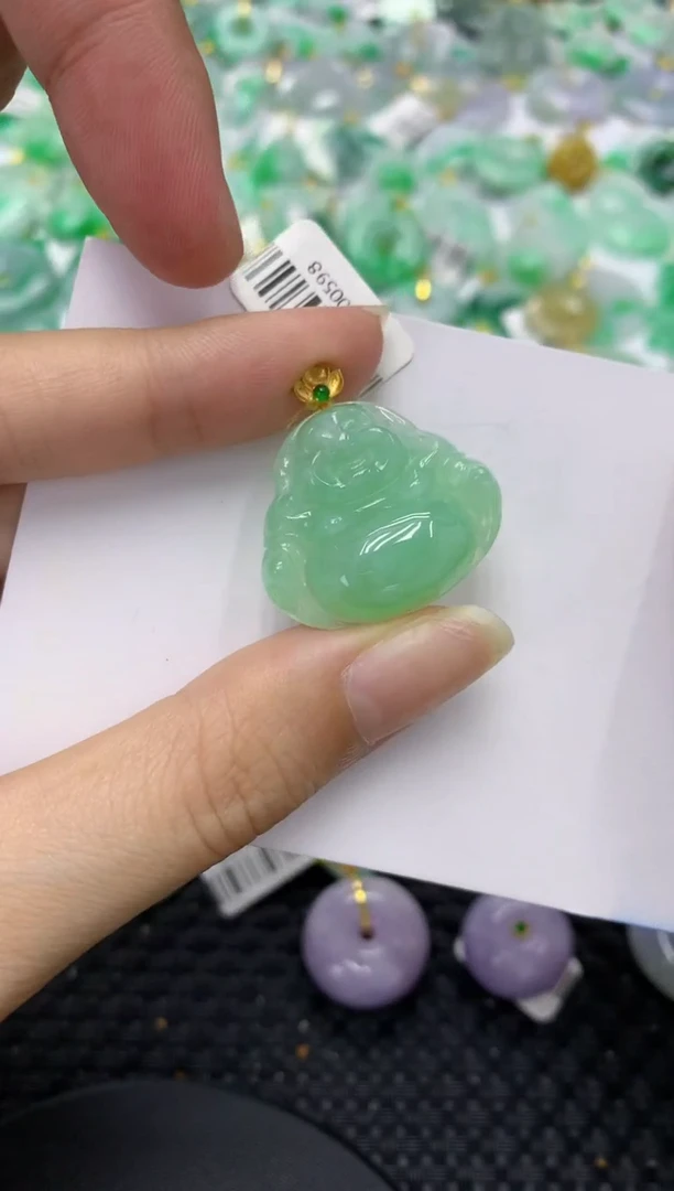 翡翠18K金镶嵌颈饰天然缅甸翡翠A货