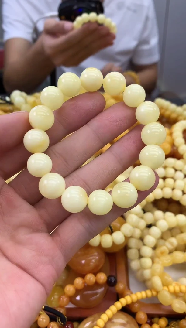 裸石蜜蜡未镶嵌手串