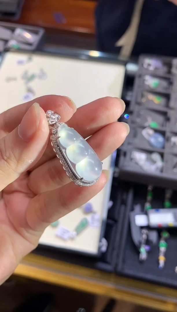 翡翠18K金镶嵌吊坠(不含链)Z662|9800