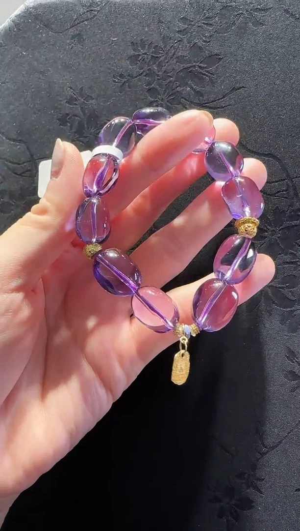 18K金镶嵌手串水晶珠宝原创直播间