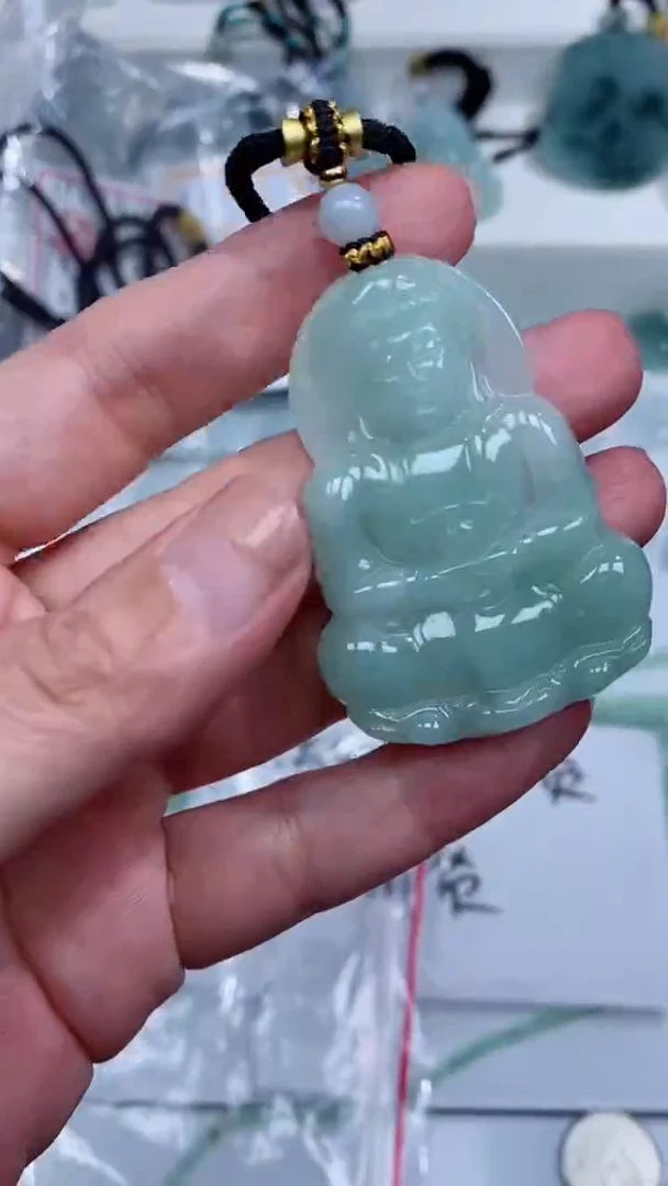 颈饰未镶嵌翡翠吊坠