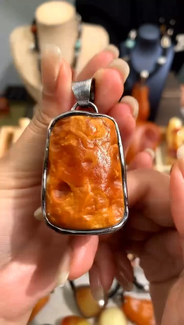 【闪购商品】琥珀裸石未镶嵌似玉