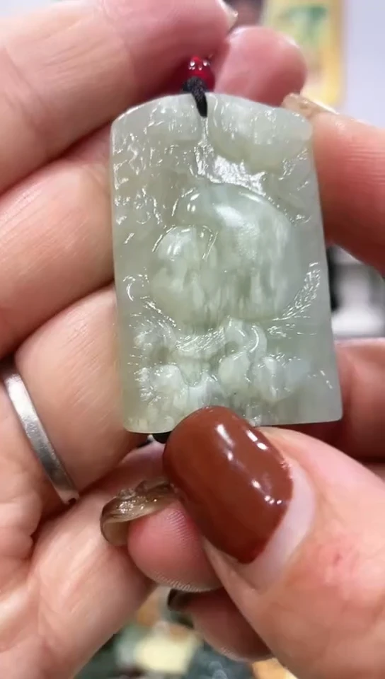 未镶嵌岫玉挂件