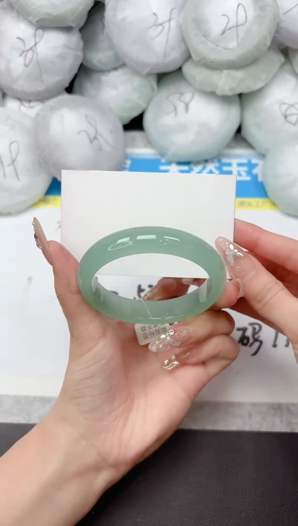 未镶嵌手镯石英质玉13-54.6