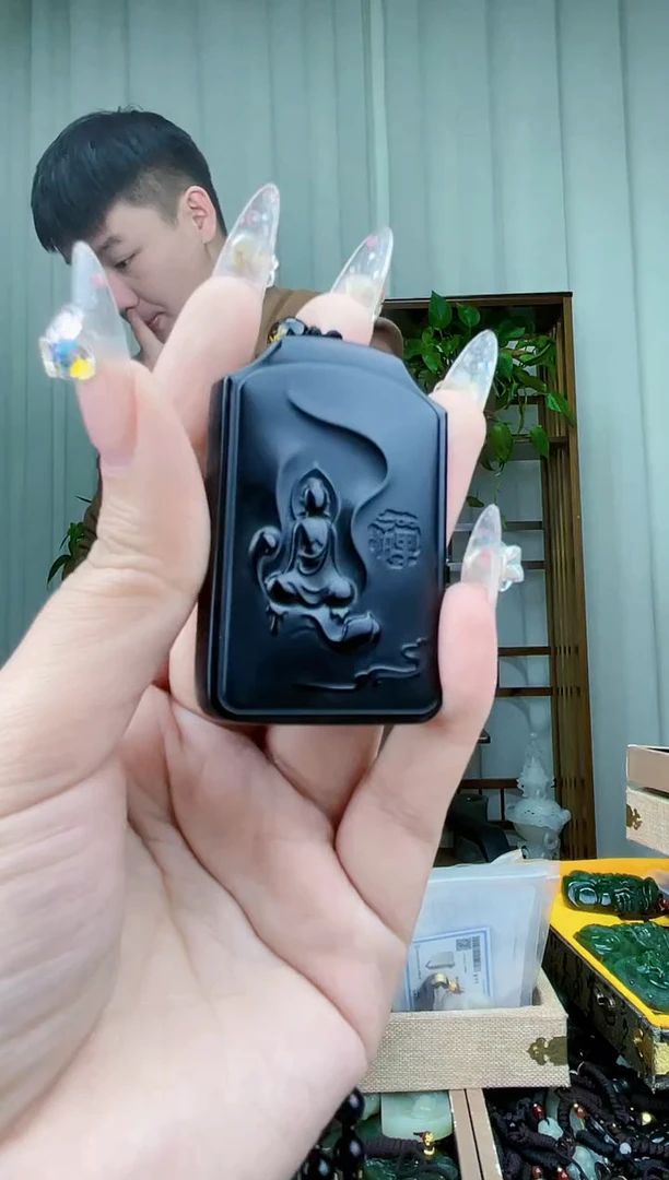 【闪购商品】和田玉挂件未镶嵌拍一发一，多样性发货！