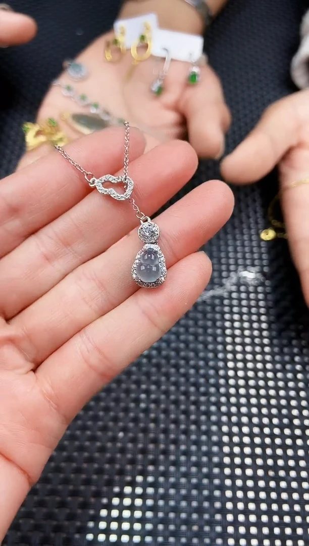 【闪购商品】翡翠颈饰未镶嵌11111111