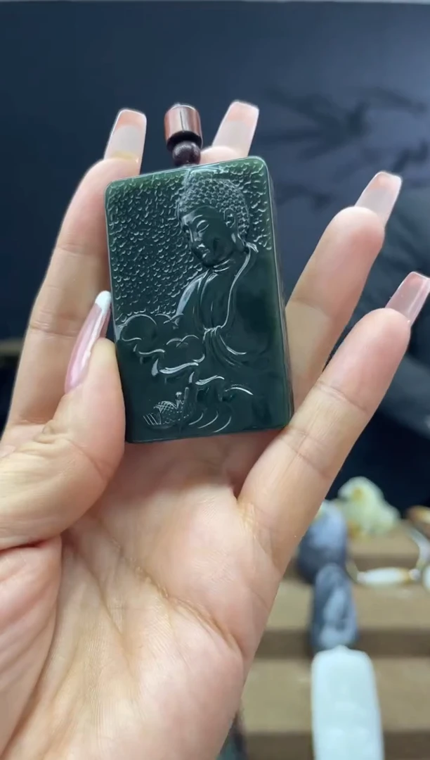 颈饰未镶嵌和田玉1
