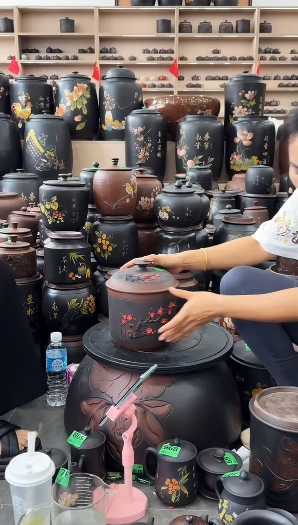 罐瑕疵茶叶罐  955 红梅小五饼鼓盖