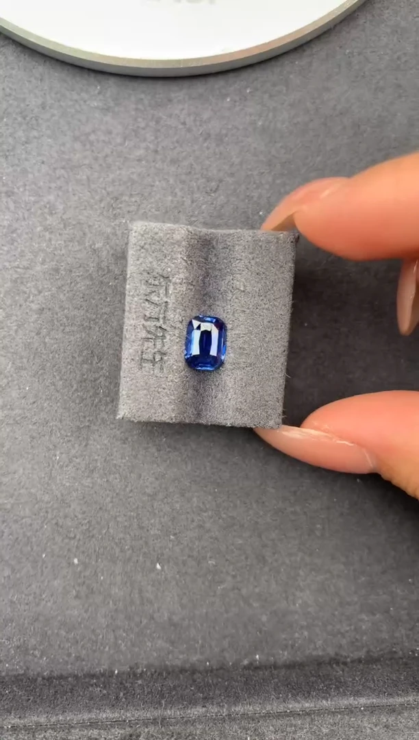 裸石蓝宝石1.6ct蓝宝石 FE 定制