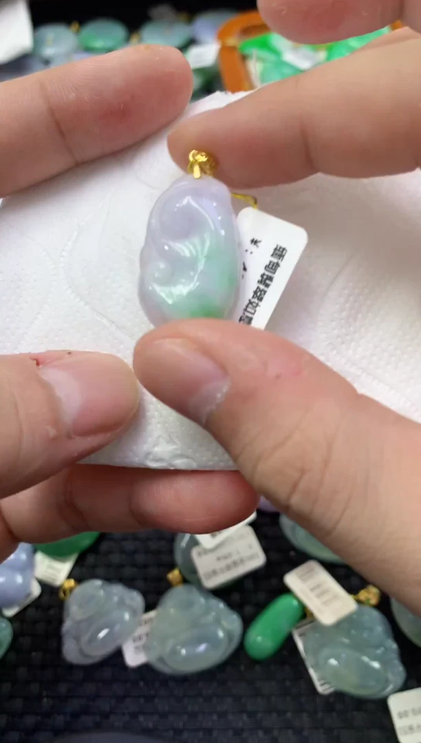 颈饰未镶嵌翡翠天然缅甸翡翠A货