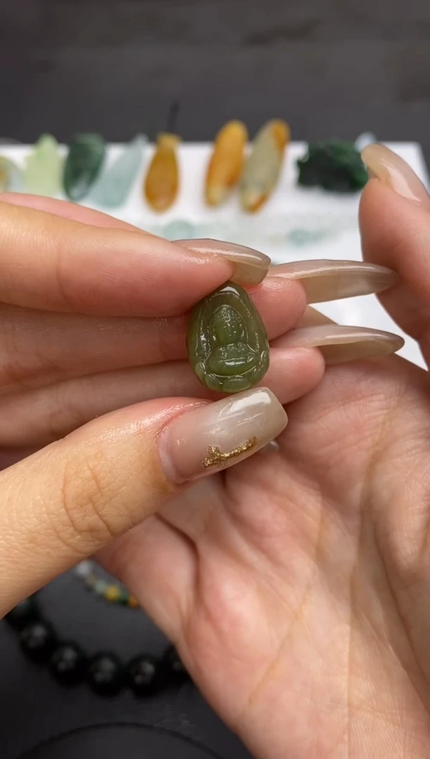 未镶嵌定制翡翠翡翠毛货~