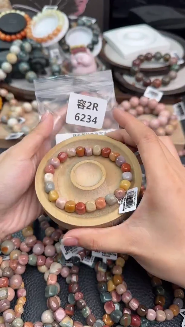 未镶嵌手链石英质玉m****༢6234