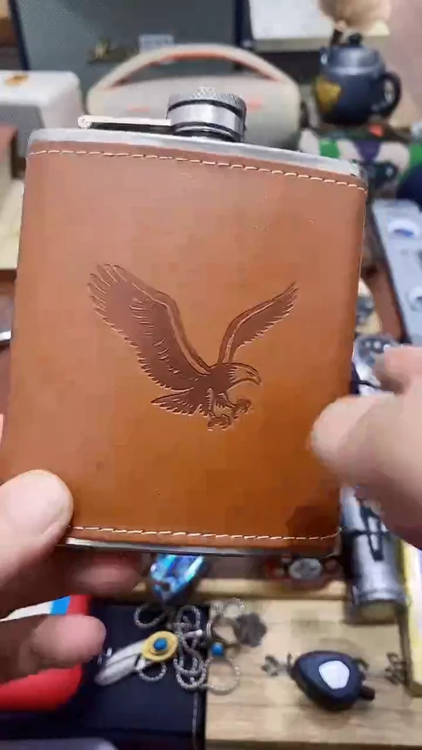 瓷片闪购商品 如图所示