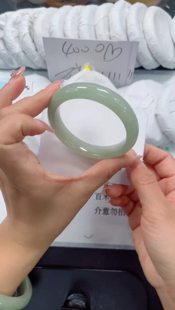 未镶嵌手镯石英质玉63-56.2