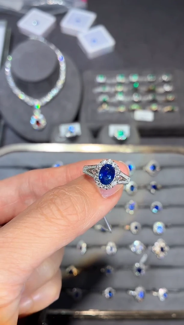 戒指蓝宝石18K金镶嵌【闪购】1.19ct/七天鉴赏/皇家蓝