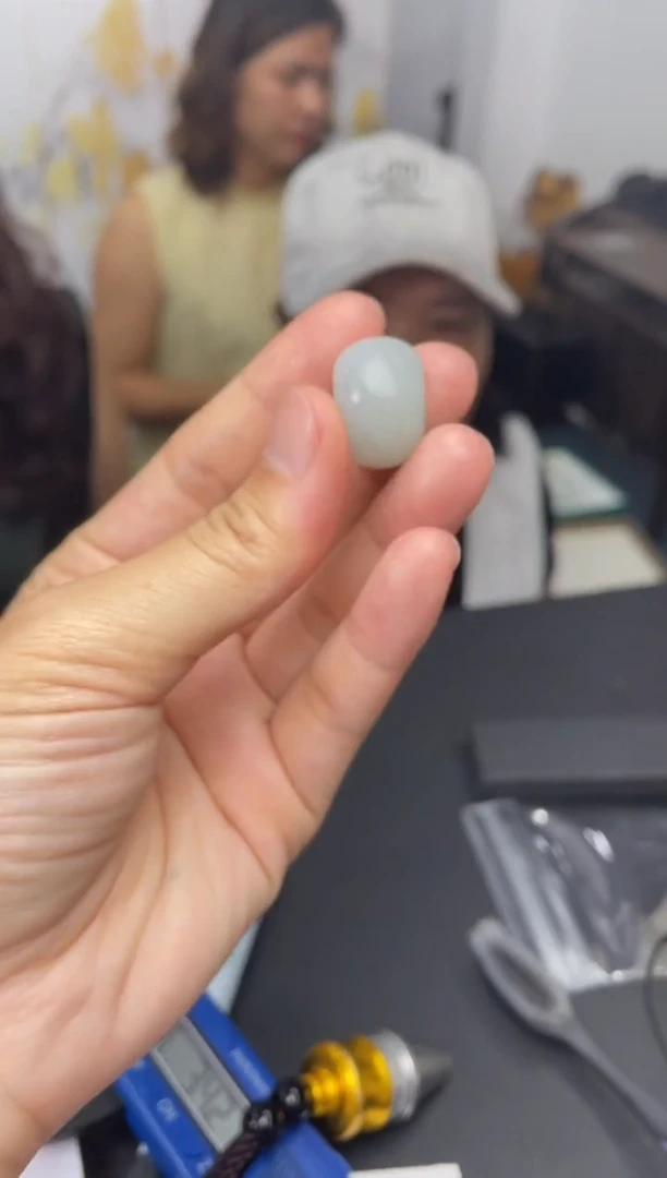 定制翡翠未镶嵌06-06HDJT0156107