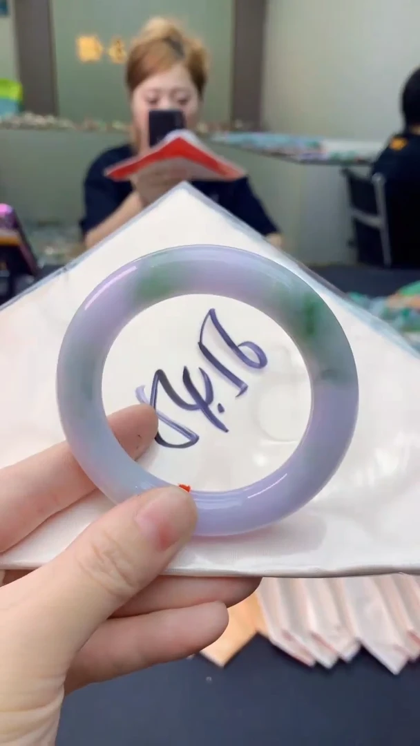 翡翠手镯未镶嵌0431966229