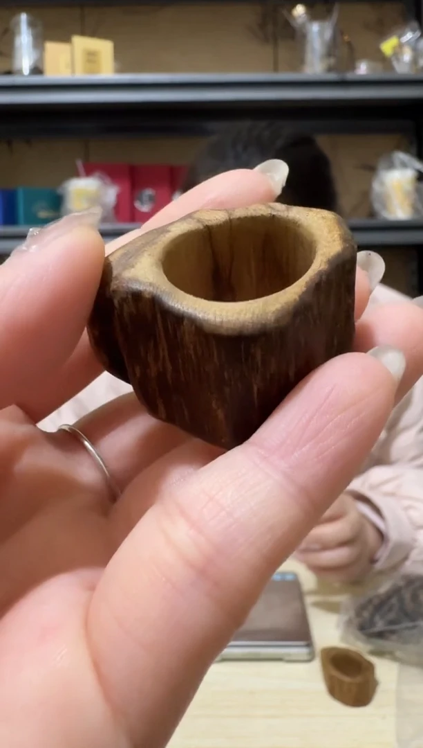 【闪购商品】沉香手串41号达拉干野料戒指5克+