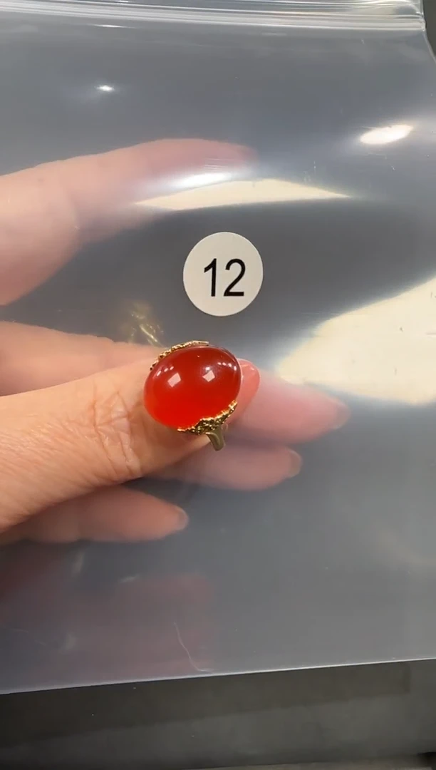 18K金镶嵌南红玛瑙珠宝半成品雪**衣原矿南红冰红戒指