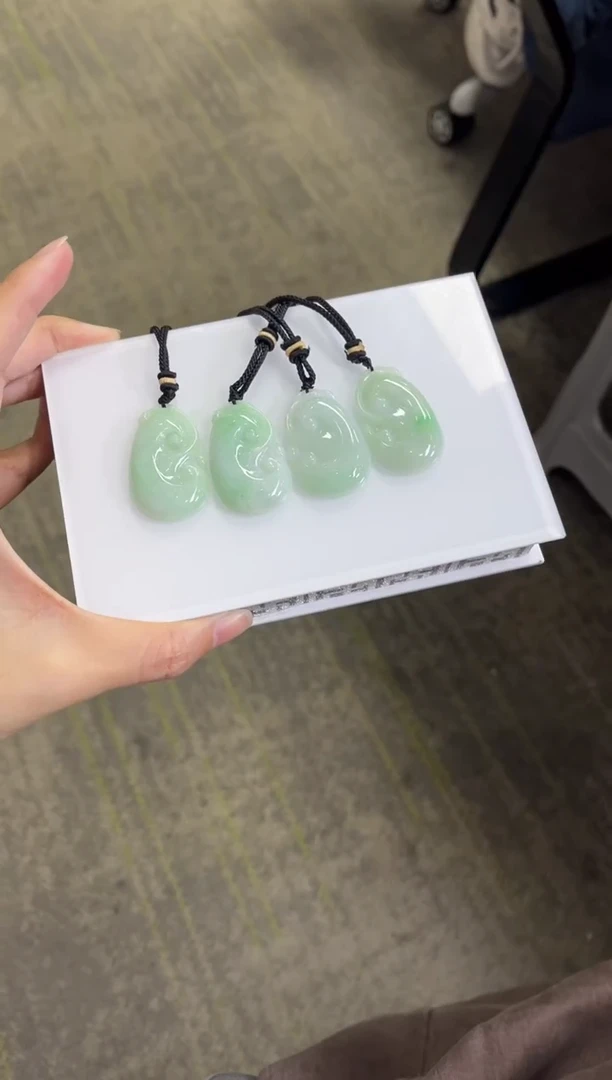 颈饰未镶嵌翡翠T206 /多样性发一件/配绳子