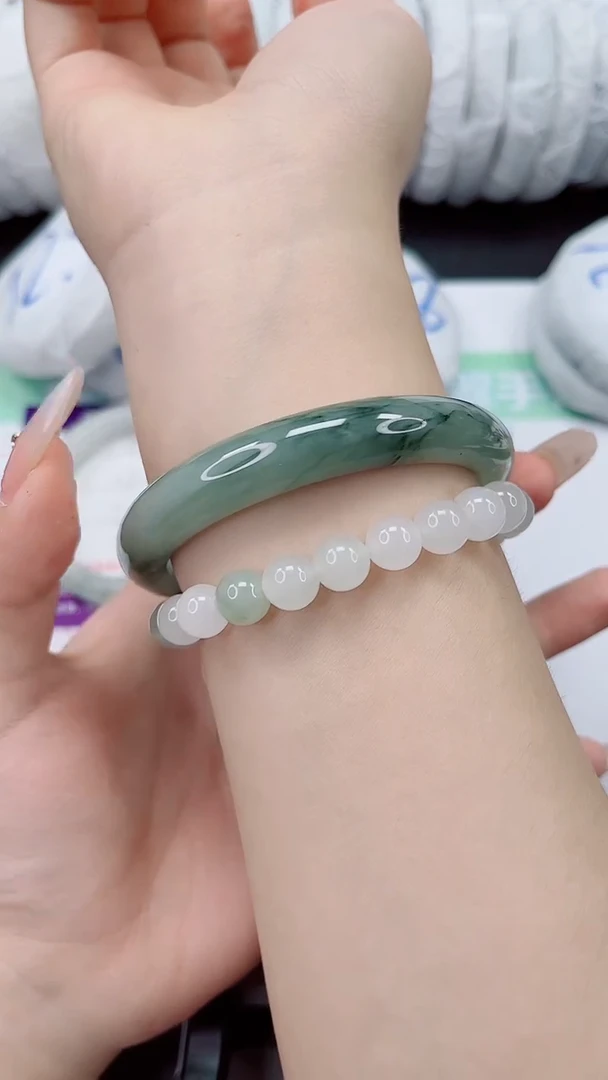 石英质玉手镯未镶嵌182-58/59